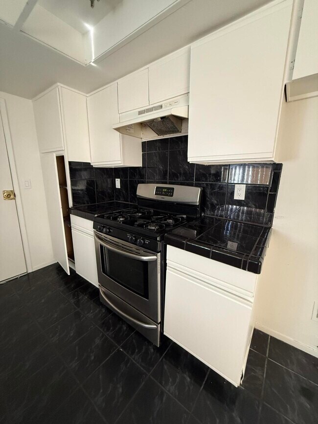 Building Photo - 32550 Shifting Sands Trail