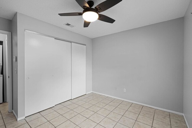 Building Photo - 5441 Lake Margaret Dr