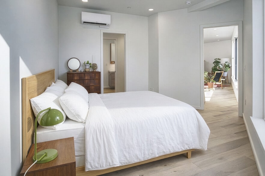 Building Photo - 2901 SW Canby Ct