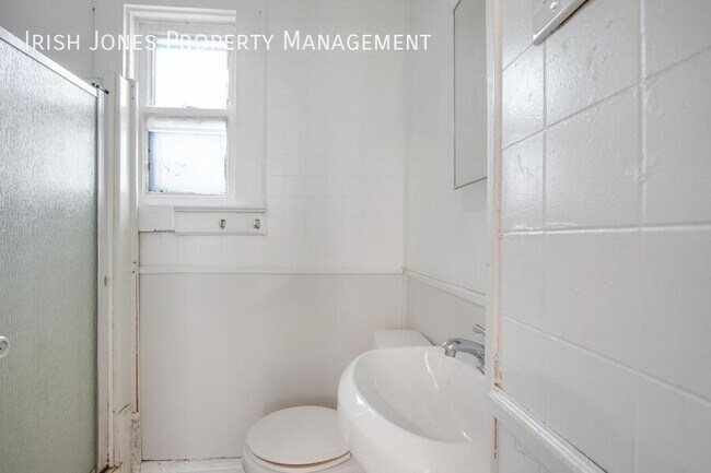 Building Photo - 84 10th St