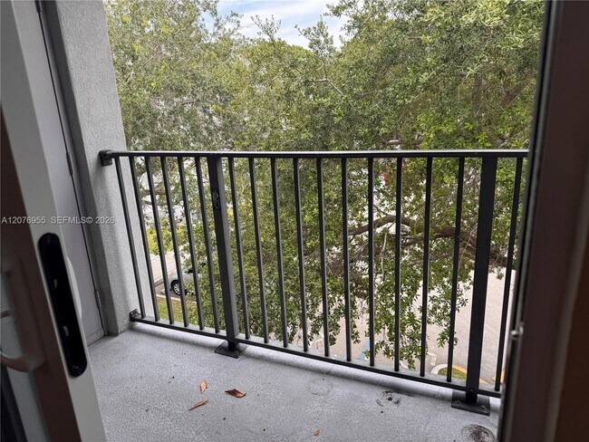 Building Photo - 15400 SW 284th St