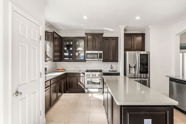Building Photo - 6435 Montserrat Dr