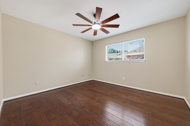 Building Photo - 2815 Bermuda Dunes Dr