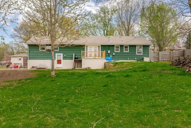 Building Photo - 4818 Norwood Ave