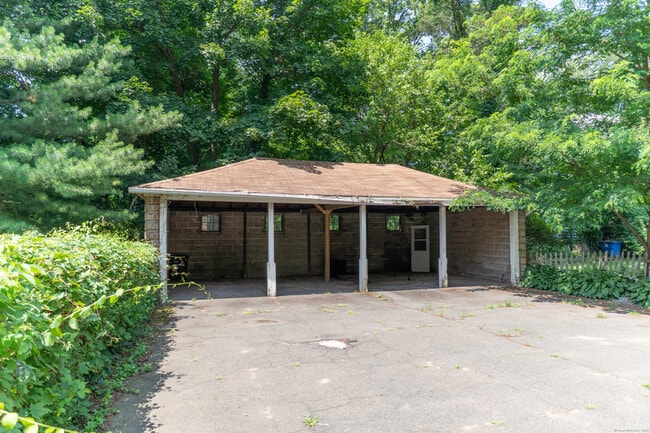 Building Photo - 134 Mansfield St