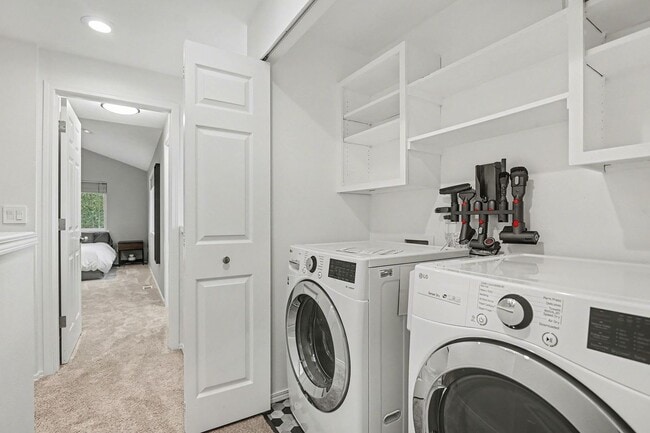 Building Photo - 3bd/3ba Seattle Home