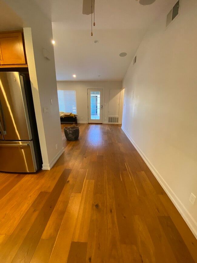 Building Photo - 26107 Galvez Ct