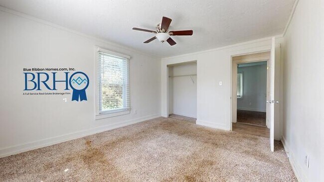 Building Photo - 3213 Shields Ave