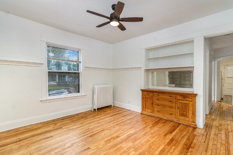 Building Photo - 822 W 35th St