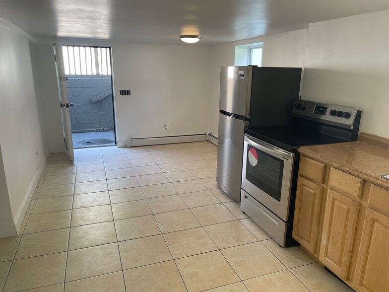 Building Photo - 463 Gibbs Pond Rd