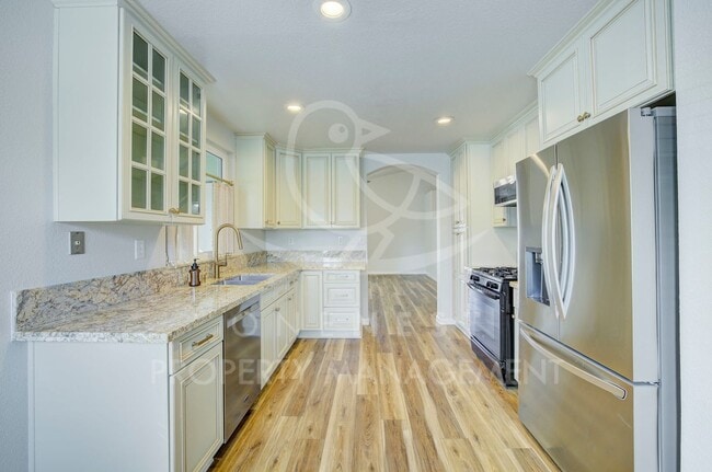 Building Photo - 1430 Markham Ravine Dr