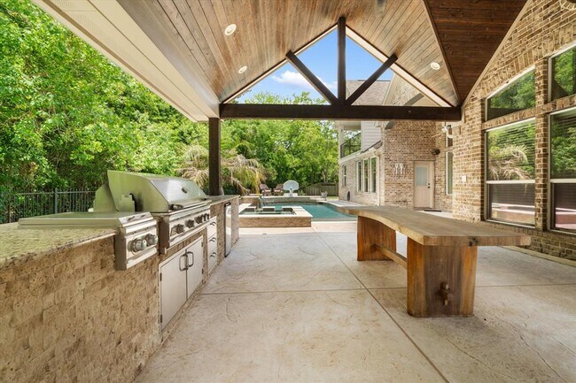 Building Photo - 15602 Shining Brook Ct