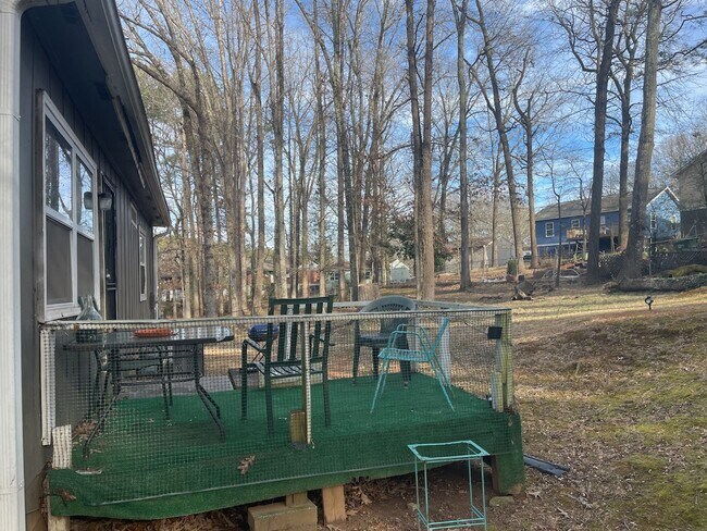 Building Photo - Cute House, Fenced Yard in in Thomasville Heights