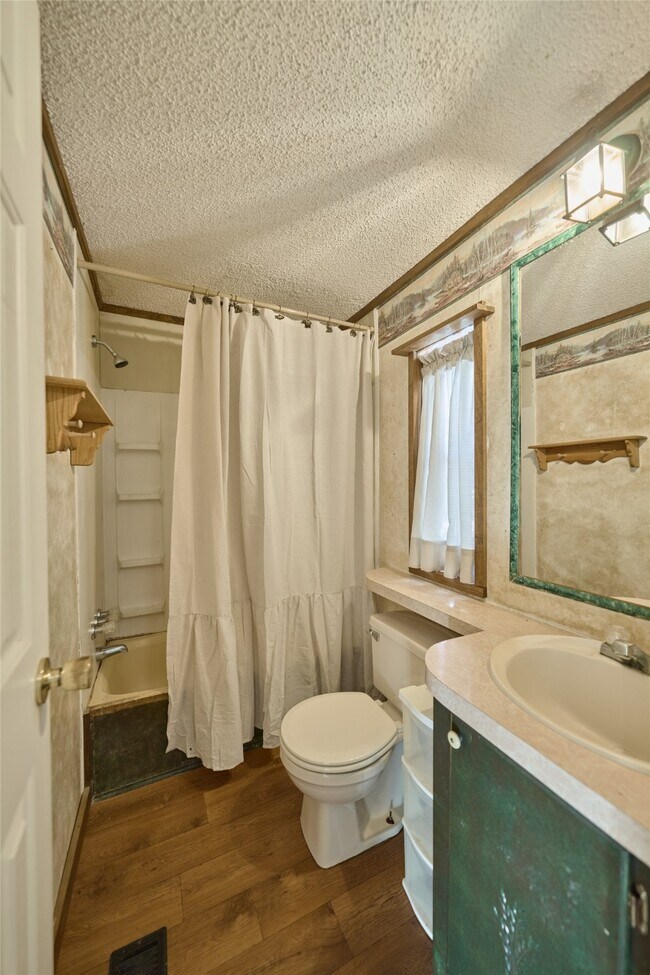 Building Photo - 17381 FM 1484 Rd