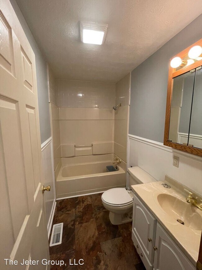 Building Photo - 3 br, 2 bath House - 2930 McNeil Road