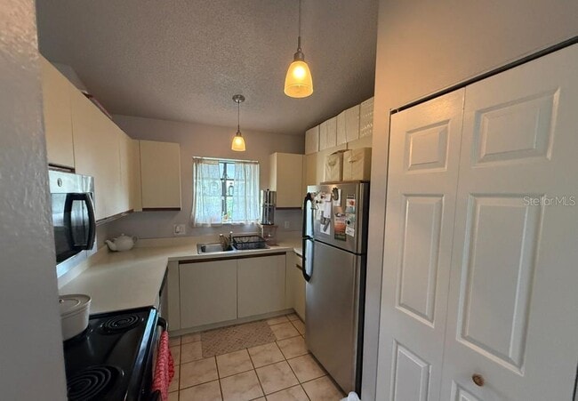 Building Photo - 2910 63rd St W