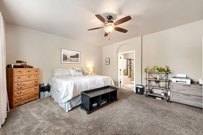 Building Photo - 6134 Rennert Dr