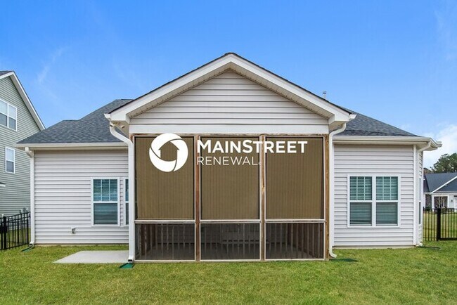 Building Photo - 3 Bedroom Pet-Friendly Home in CLAYTON, NC with Main Street Renewal