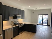 Building Photo - Beautiful one bedroom with den at Watermar...