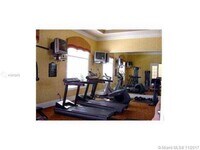 Building Photo - 9857 Baywinds Blvd