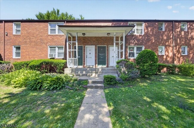Building Photo - 513 Brooklawn Ave