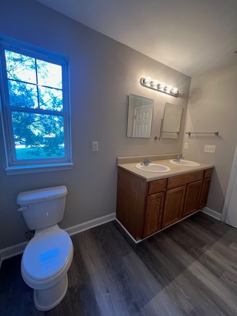 Building Photo - 916 Avon Ave