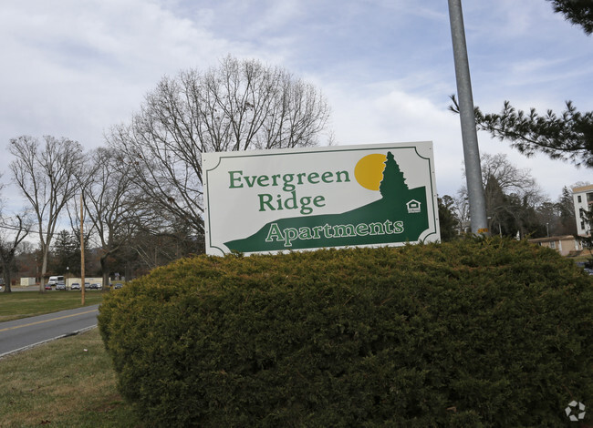 Building Photo - Evergreen Ridge Apartments