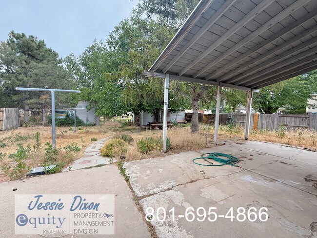 Building Photo - 999 N 3000 W