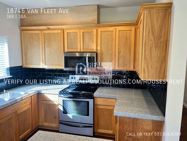 Building Photo - 18746 Van Fleet Ave