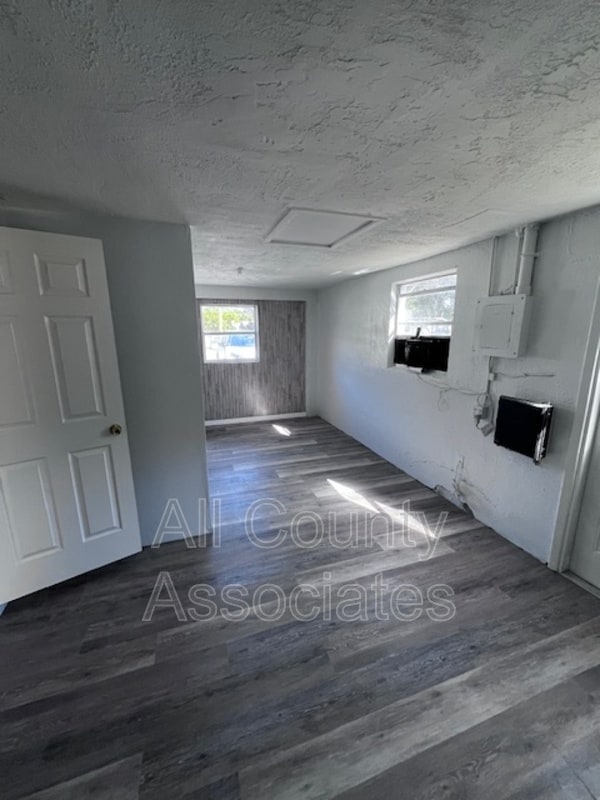 Building Photo - 7710 Rohuna Dr