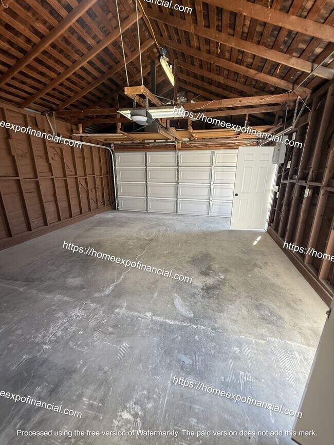 Building Photo - Nice Home For Rent