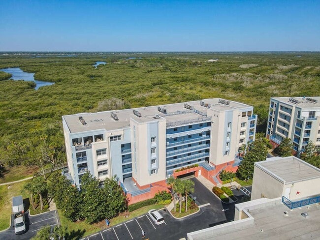 Building Photo - Beautiful Ocean Walk Condo