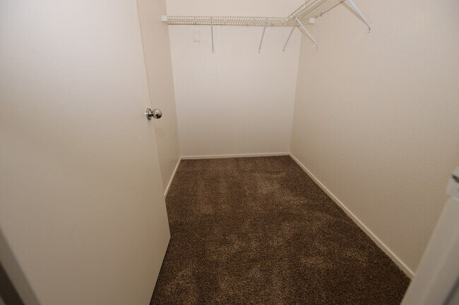 Building Photo - SUMMERLIN - LA POSADA CONDO