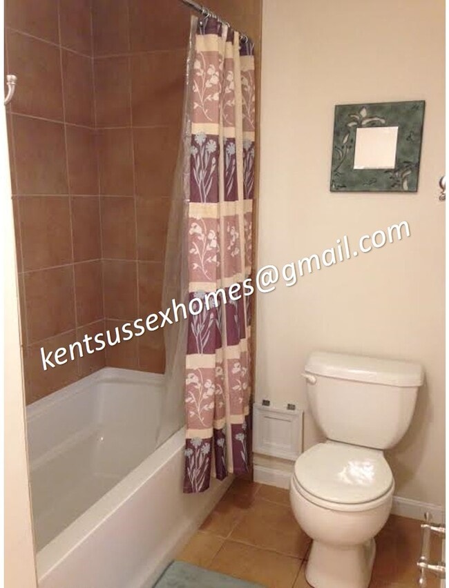 Building Photo - 206 Harrington Ave