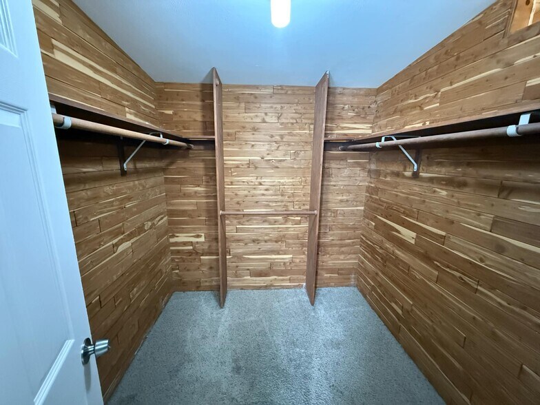 Building Photo - 3403 N Flanwill Blvd