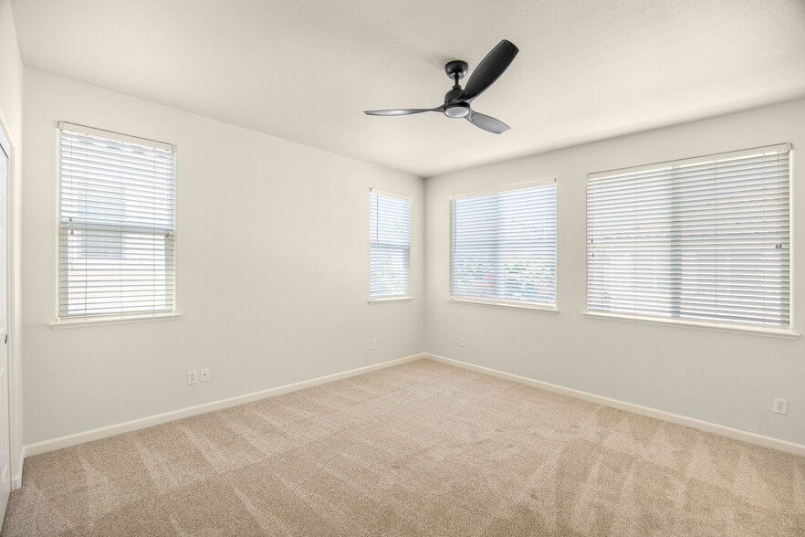 Building Photo - 501 Dolcetto Ct