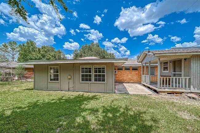 Building Photo - 4117 Lemac Dr