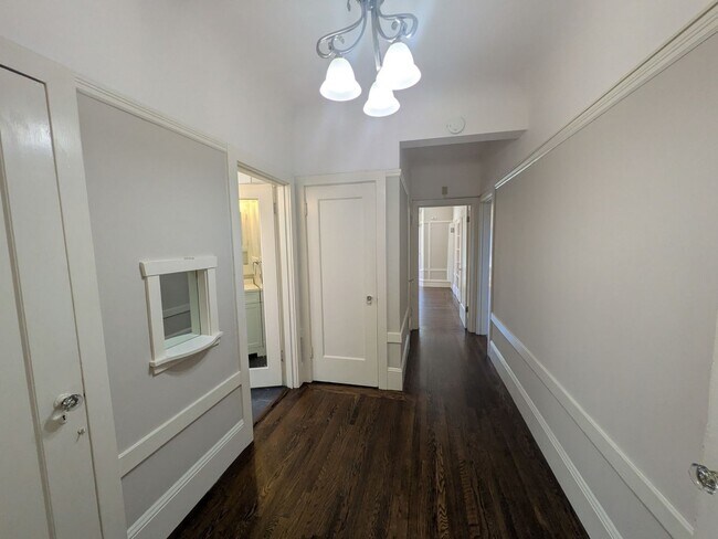 Building Photo - 1119Dol