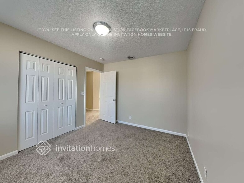 Building Photo - 17460 SW 22nd St