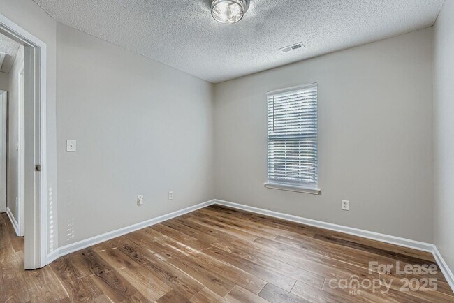 Building Photo - 3538 Joel Turner Dr