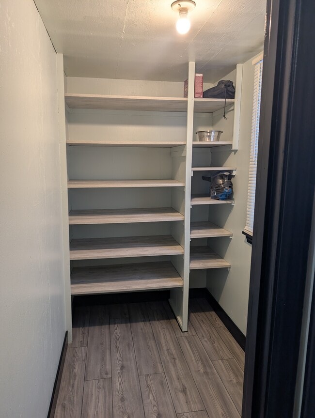 Building Photo - 211 E Jackson St