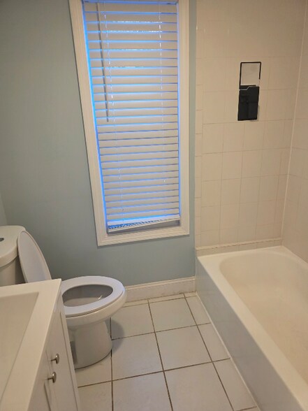 Building Photo - 102 Mt Pleasant Ave