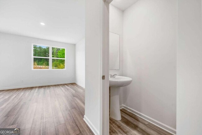 Building Photo - 104 Saginaw Ct