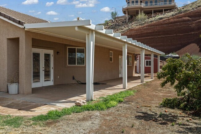 Building Photo - 3 Bedroom Home With Valley Views In St. George