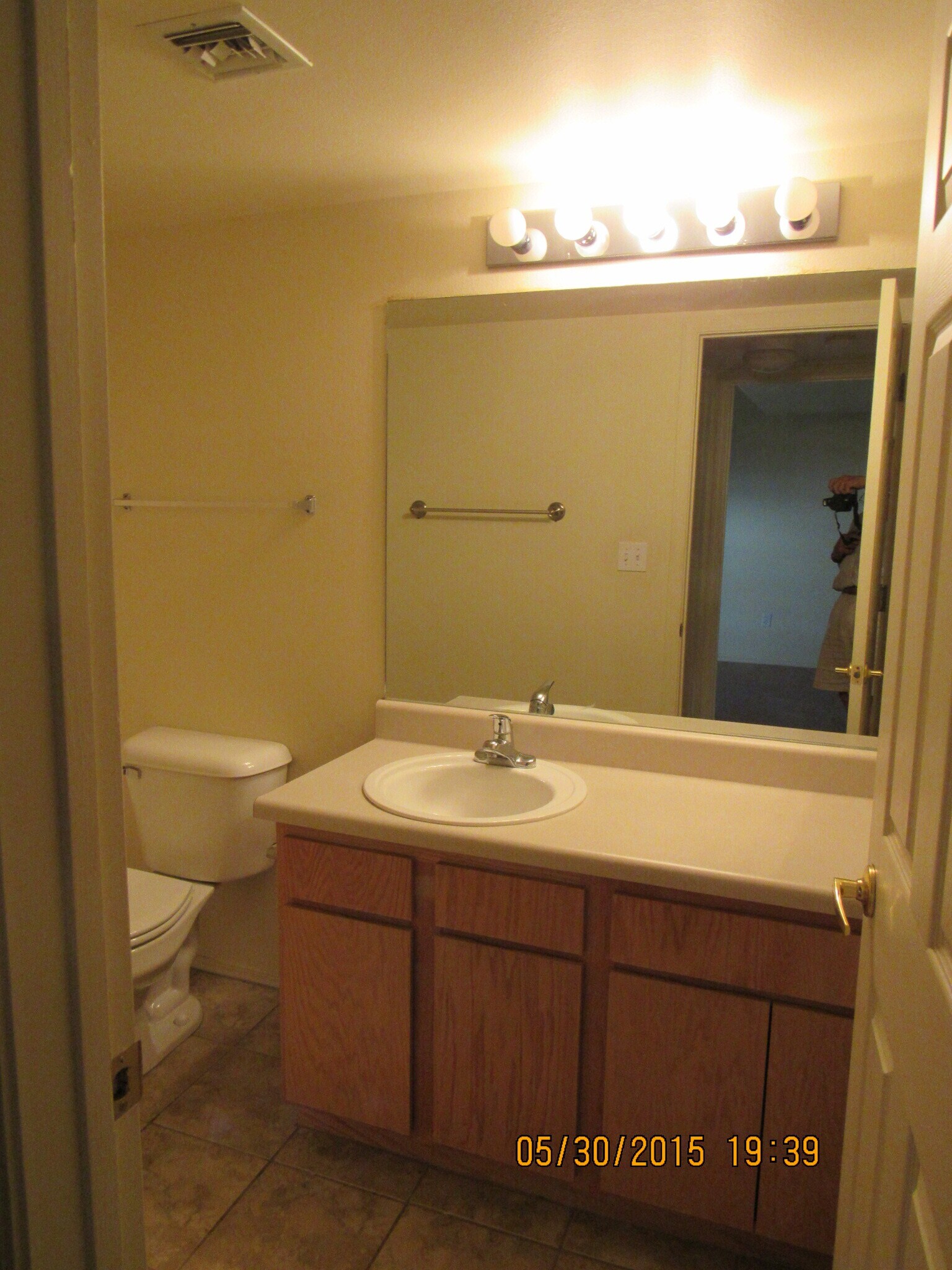 Building Photo - 1100 Goeglein Gulch #267