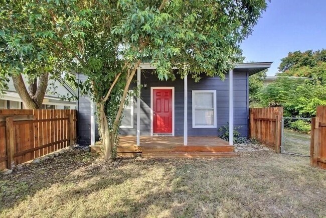 Primary Photo - 611 Nelray Blvd
