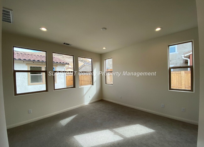 Building Photo - LEASE PENDING- SLO Righetti Ranch Home - 3 Bedroom / 3 Bathroom