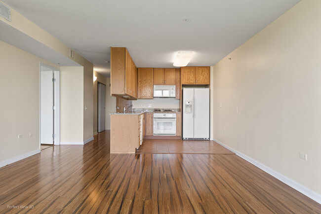 Building Photo - 9655 Woods Dr