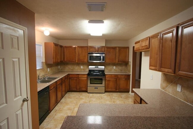Building Photo - 3119 Myrtle Ranch Dr