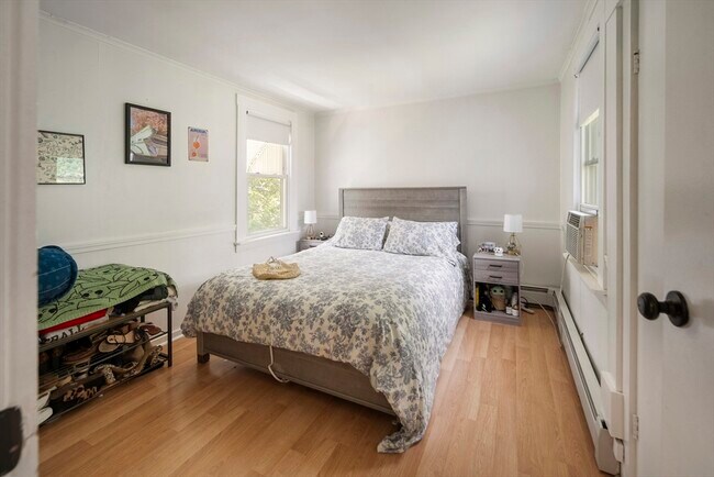 Building Photo - 38 Spring St